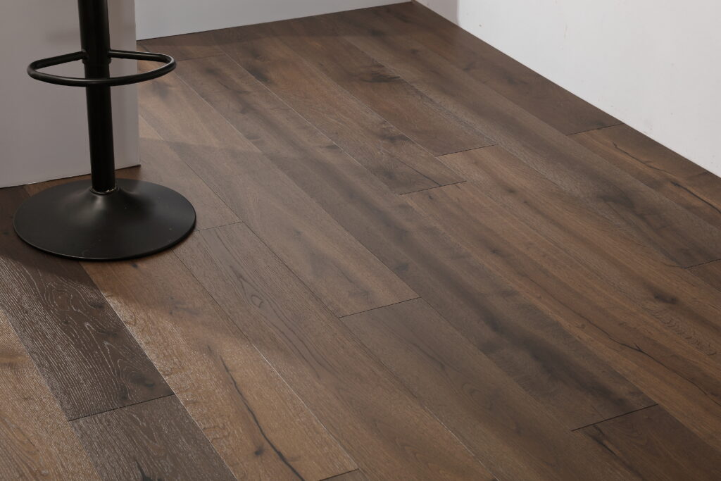 Rustique fumé — parquet contrecollé chêne